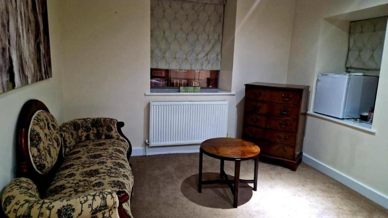 The Garden Bar Rooms Baildon Экстерьер фото